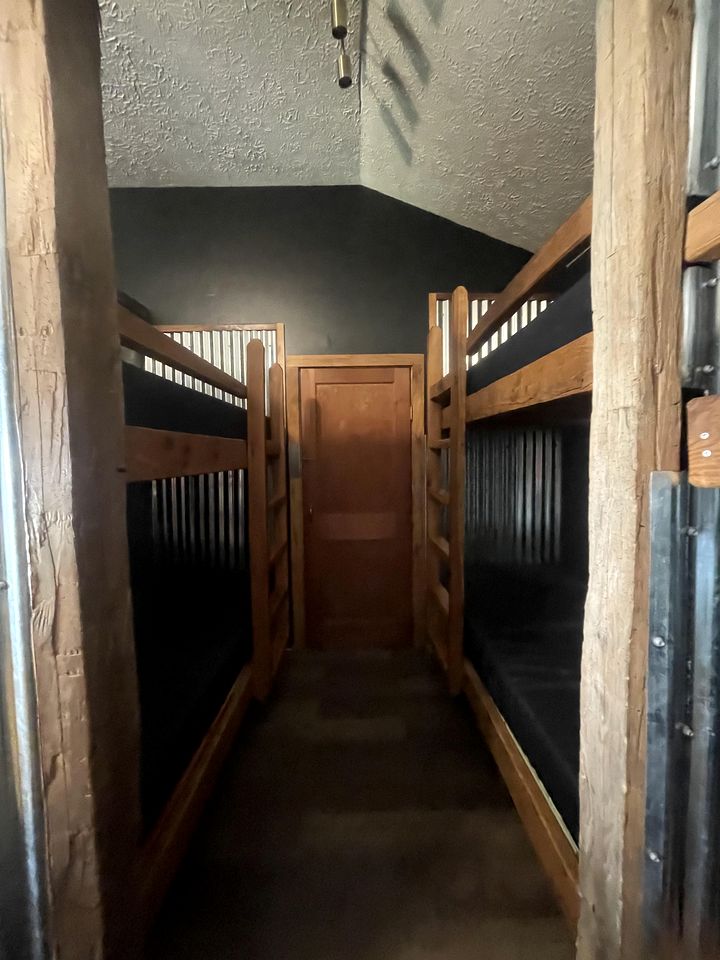 Picturesque Cabin with Lovely Hiking Trails in Indiana