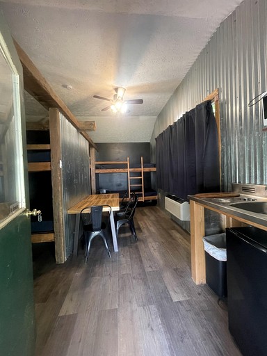 Cabins (United States of America, Nashville, Indiana)