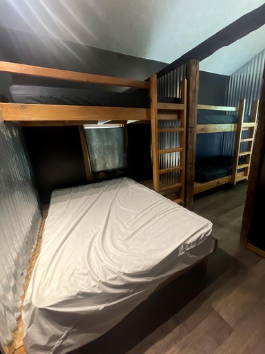 Cabins (United States of America, Nashville, Indiana)