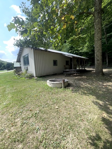 Luminous Cabin Nestled Among Nature in Indiana