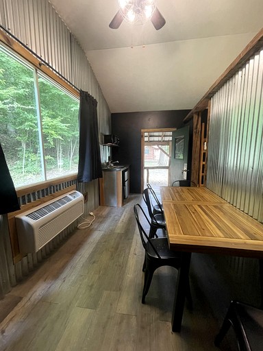 Cabins (United States of America, Nashville, Indiana)