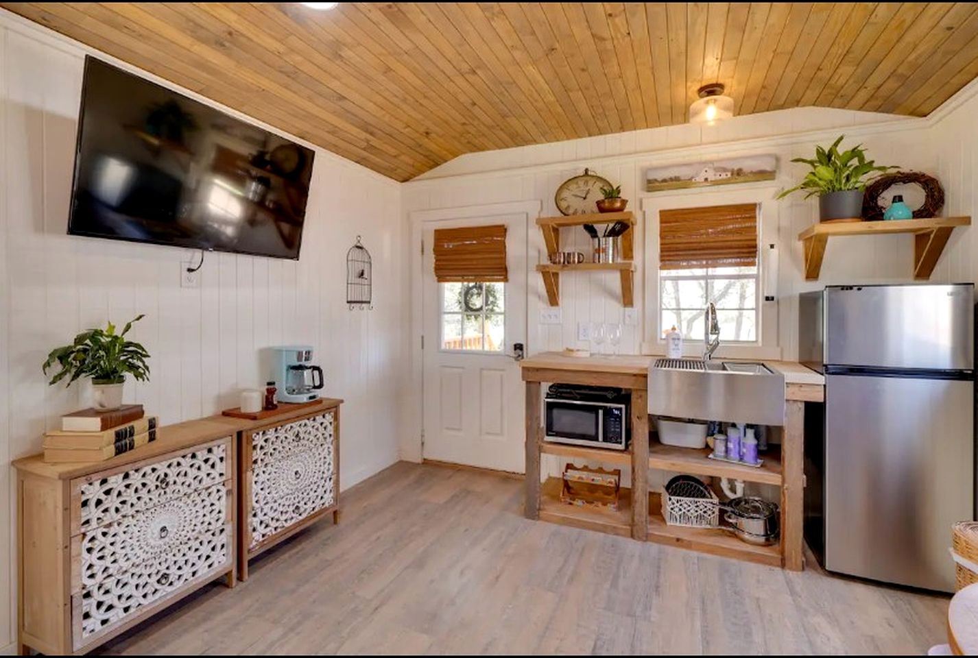 Intimate Cabin Ideal for a Couples Retreat in Texas