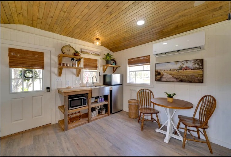 Cabins (United States of America, Bandera, Texas)