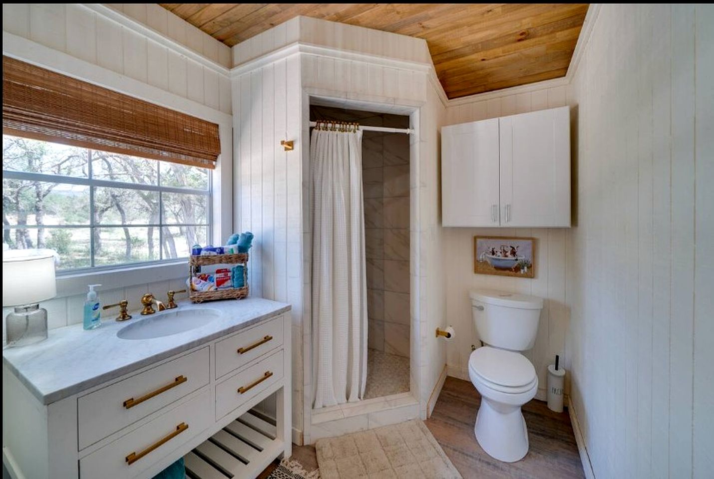 Intimate Cabin Ideal for a Couples Retreat in Texas