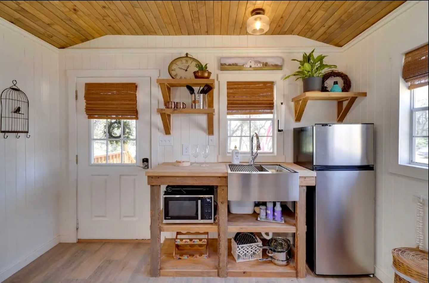 Intimate Cabin Ideal for a Couples Retreat in Texas