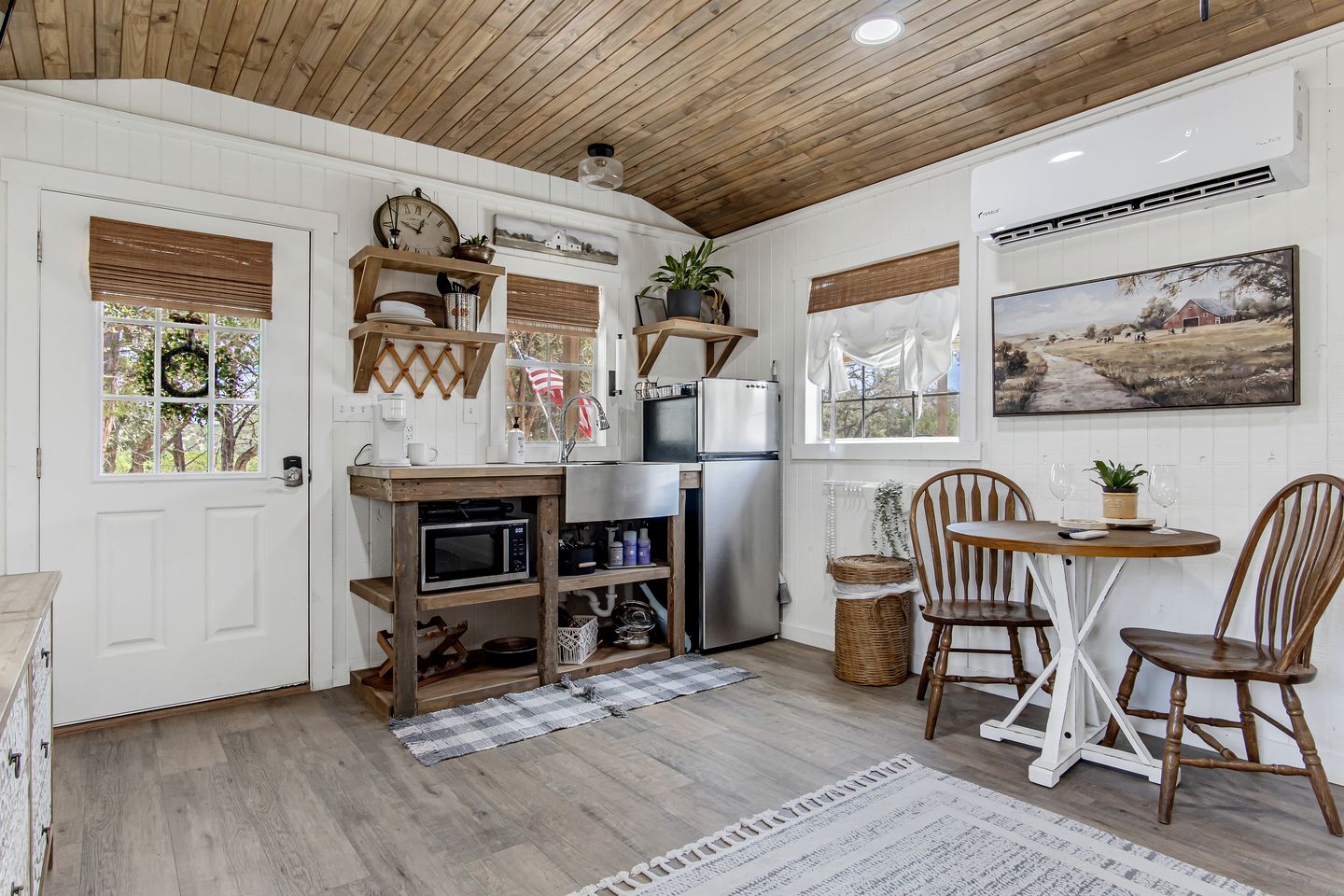 Rural Cabins Incredible for Groups Getaways in Texas