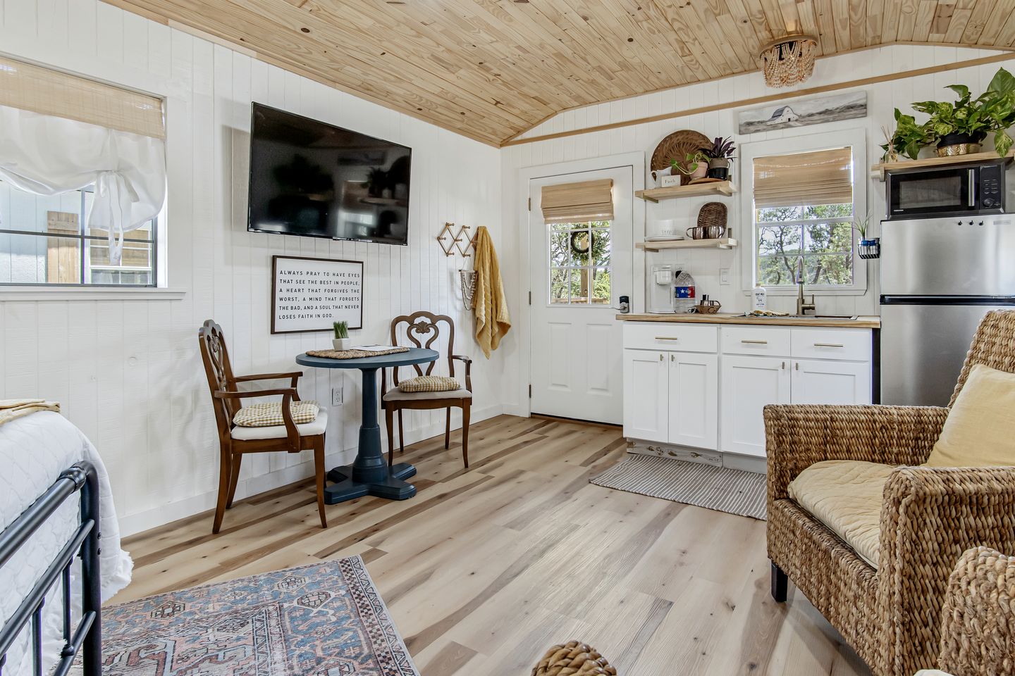 Rural Cabins Incredible for Groups Getaways in Texas