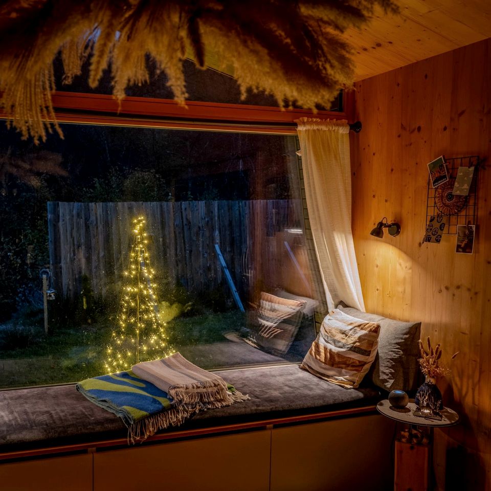 Sustainable Chic Tiny House with Outdoor Shower and Sauna in Germany