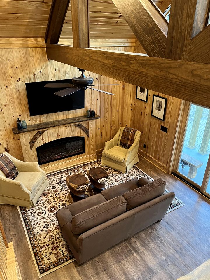 Peaceful Cabin with Dock and Pond Views in Georgia