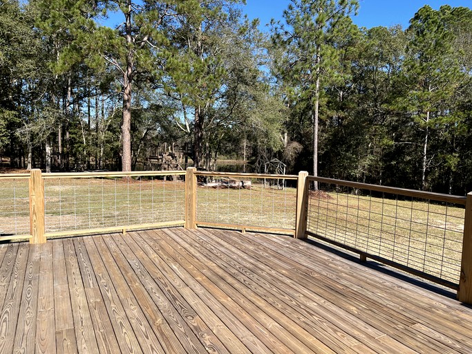 Cabins (United States of America, Claxton, Georgia)