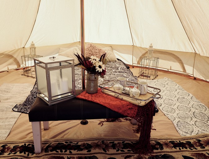 Bell Tents (United States of America, Absarokee, Montana)