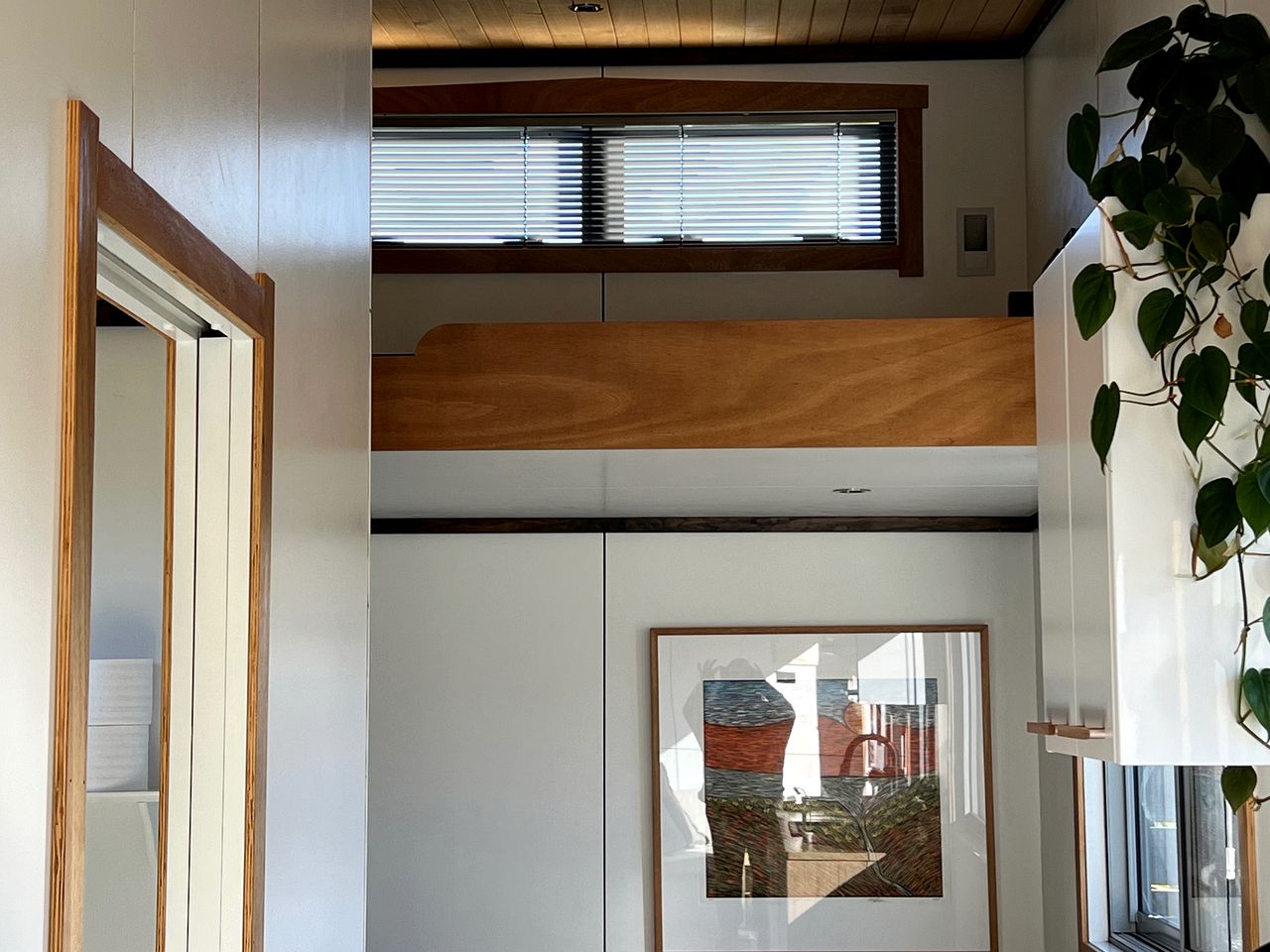 Off-Grid Tiny House Ideal to Reconnect with Nature in New Zealand