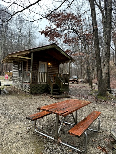 Cozy Cabin Surrounded by Nature in Nashville, Indiana