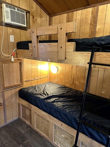Cabins (United States of America, Nashville, Indiana)