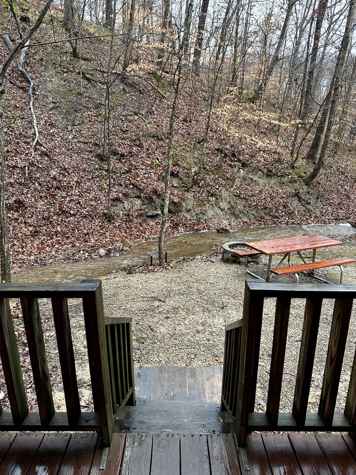 Cozy Cabin Surrounded by Nature in Nashville, Indiana