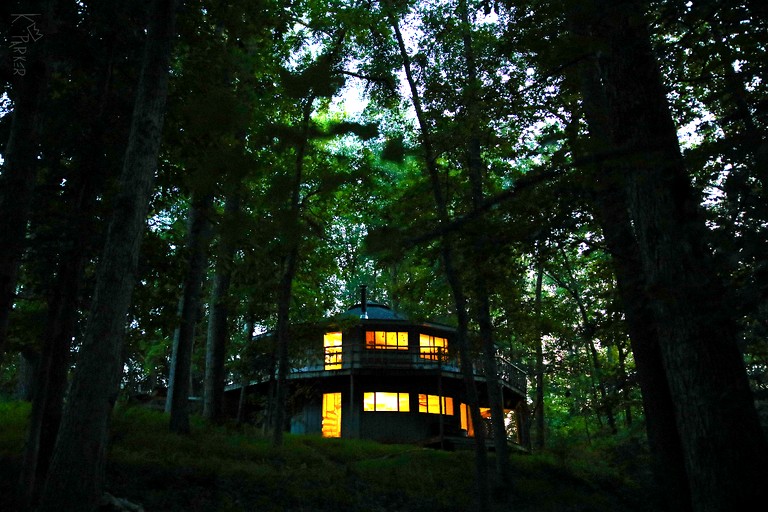 Spacious Round Tree House Ideal for a Remote Escape in North Carolina