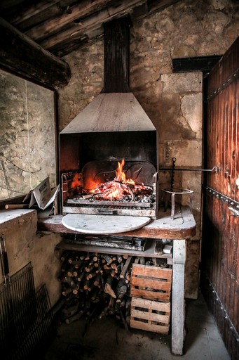 Yurts (France, Saint-Paulet-de-Caisson, Occitanie)