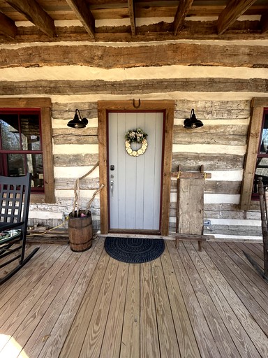 Log Cabins (United States of America, Rutherfordton, North Carolina)