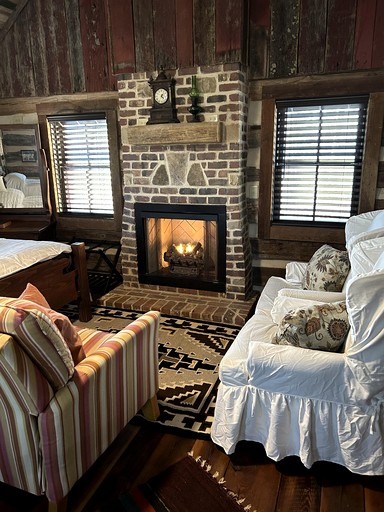 Log Cabins (United States of America, Rutherfordton, North Carolina)