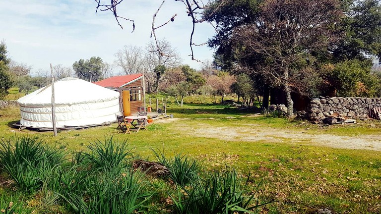 Magical Yurt with Beautiful Outdoor Countryside in Portugal