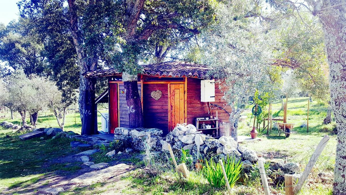 Magical Yurt with Beautiful Outdoor Countryside in Portugal