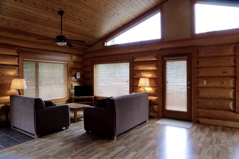 Cabins (Canada, Clearwater, British Columbia)