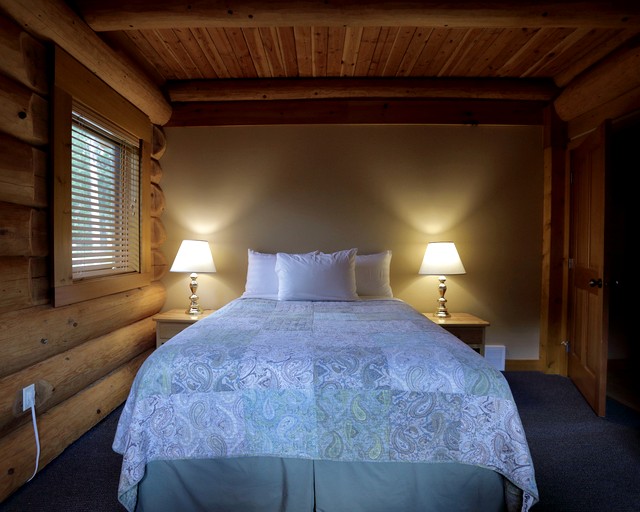 Cabins (Canada, Clearwater, British Columbia)
