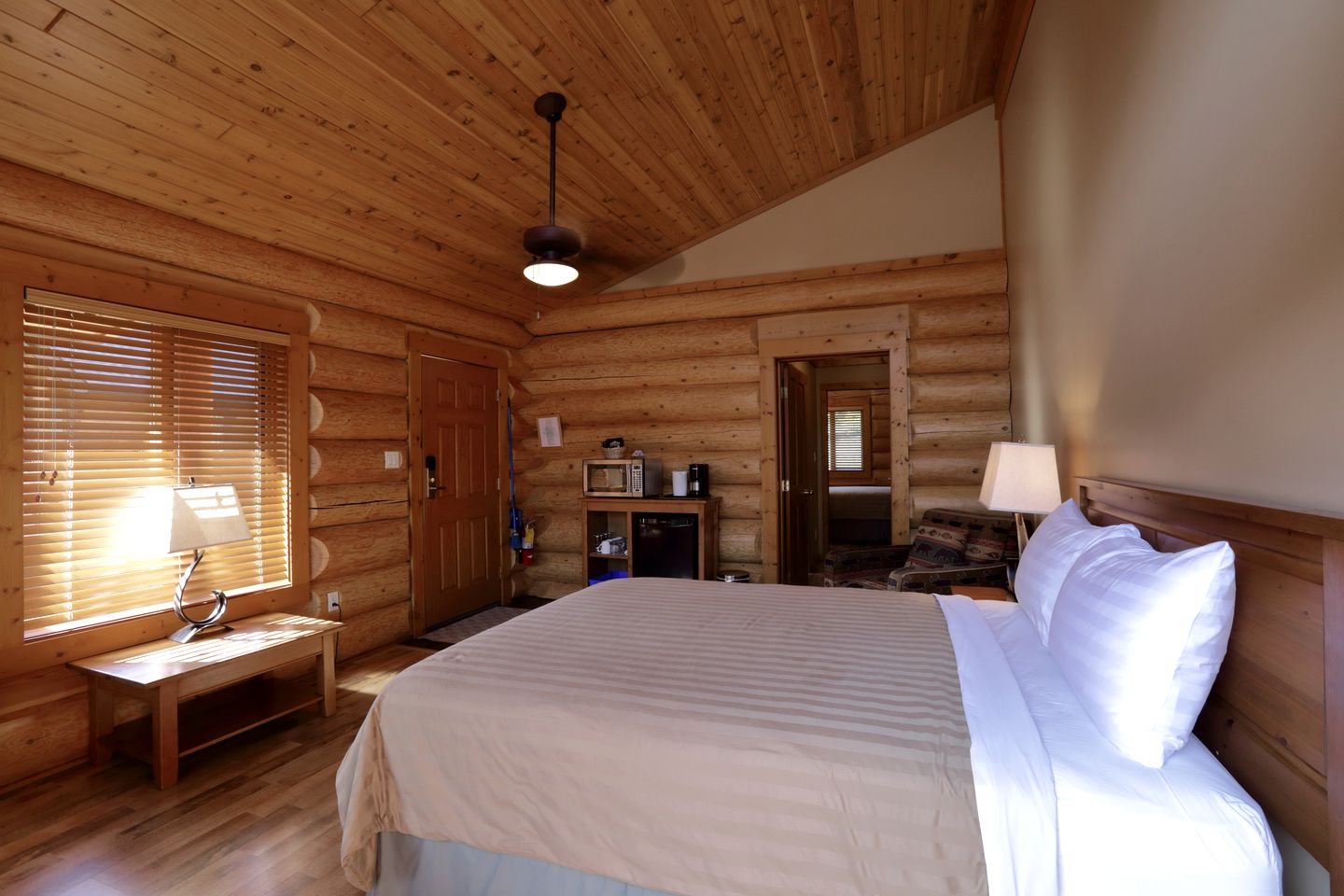 Gorgeous Lake Cabins Great for a Family Getaway in British Columbia