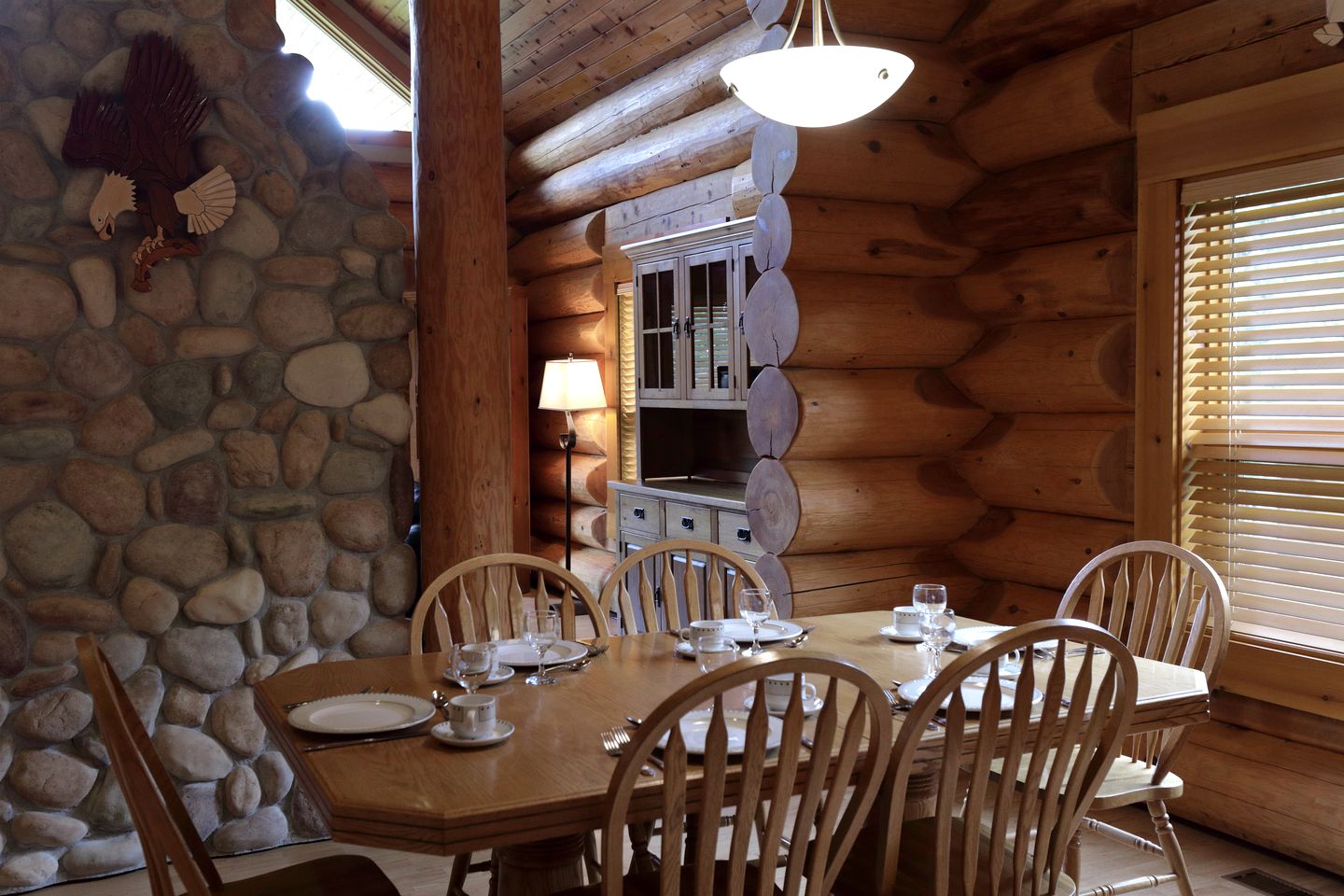 Fantastic Rustic Cabin with Lake Views in British Columbia