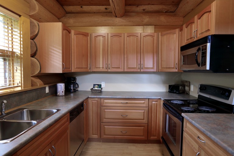 Cabins (Canada, Clearwater, British Columbia)