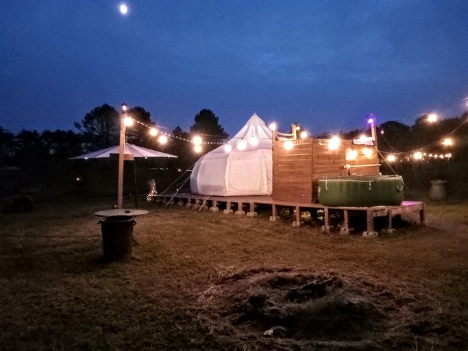 Yurts (United States of America, Lewisburg, Tennessee)