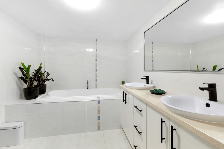 Designer Rentals (Australia, Jubilee Pocket, Queensland)