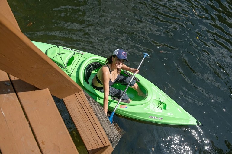 Caravans (United States of America, Benton, Tennessee)