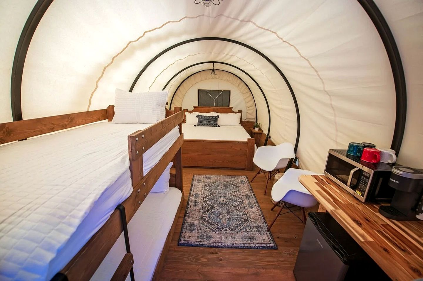 Delightful Wagon with Incredible Hiking Trails and Activities in Tennessee