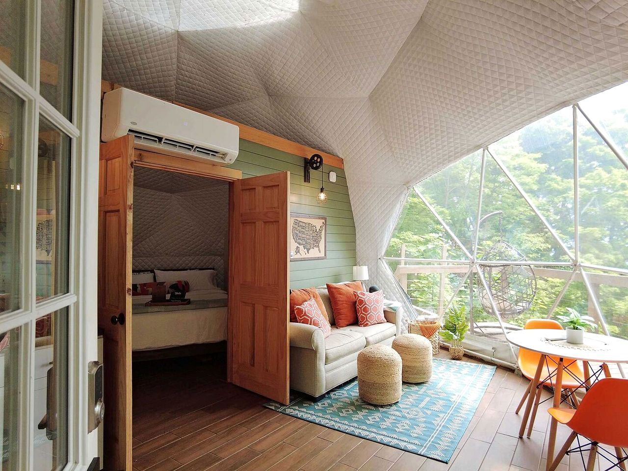 Elegant Family-Friendly Dome with Outdoor Shower, Jacuzzi and Views in Tennessee
