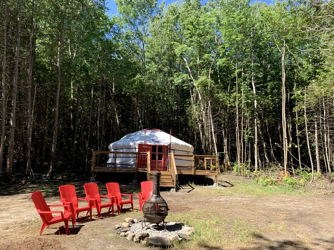 Off-Grid Yurt with Fire Pit and Outdoor Shower and Kitchen in Ontario