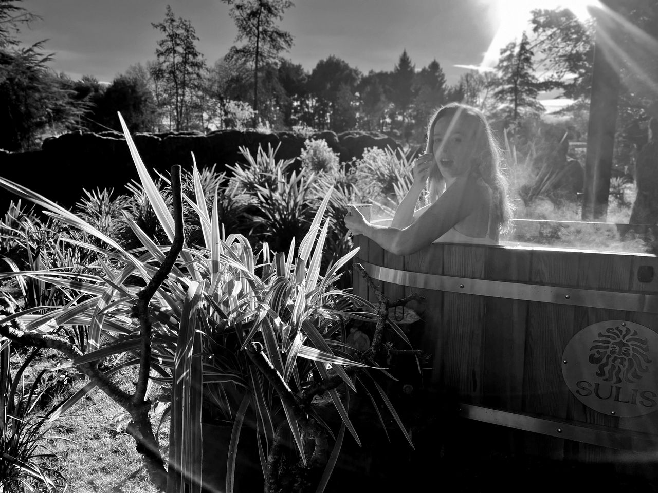 Amazing Renovated Airstream with Hot-Tub Under the Stars in Canterbury