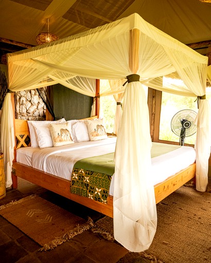 Safari Tents (Kenya, --, Taita-Taveta)