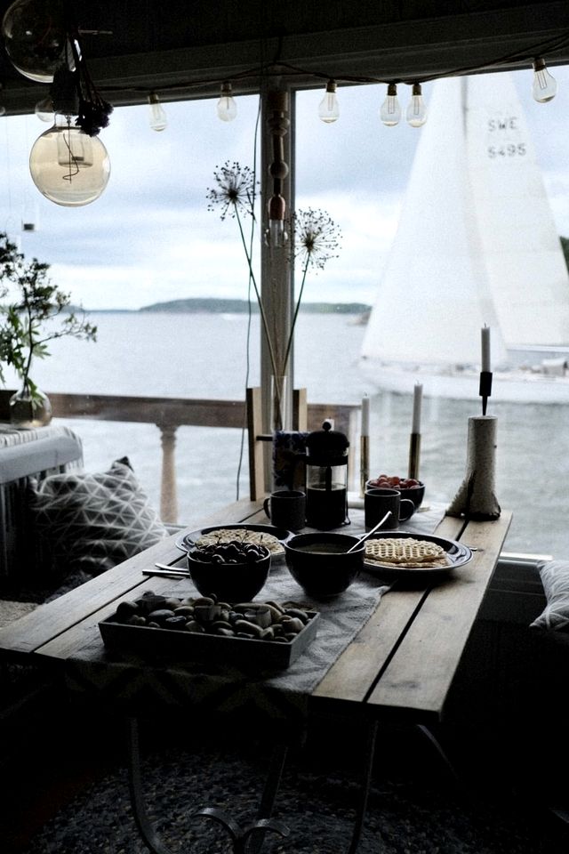 Remote Tiny House with Outdoor Hot-Tub and Breathtaking Views in Sweden