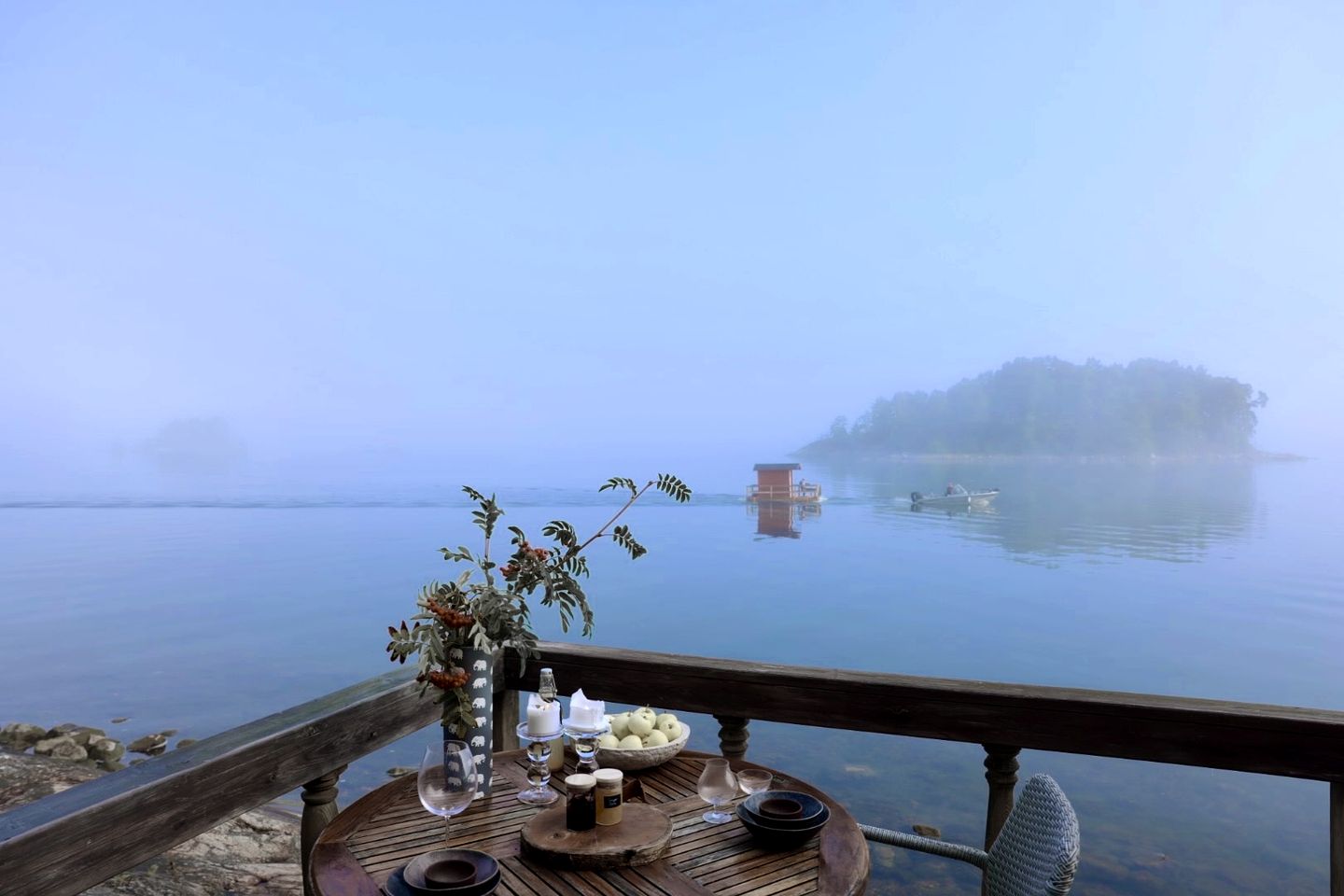 Remote Tiny House with Outdoor Hot-Tub and Breathtaking Views in Sweden