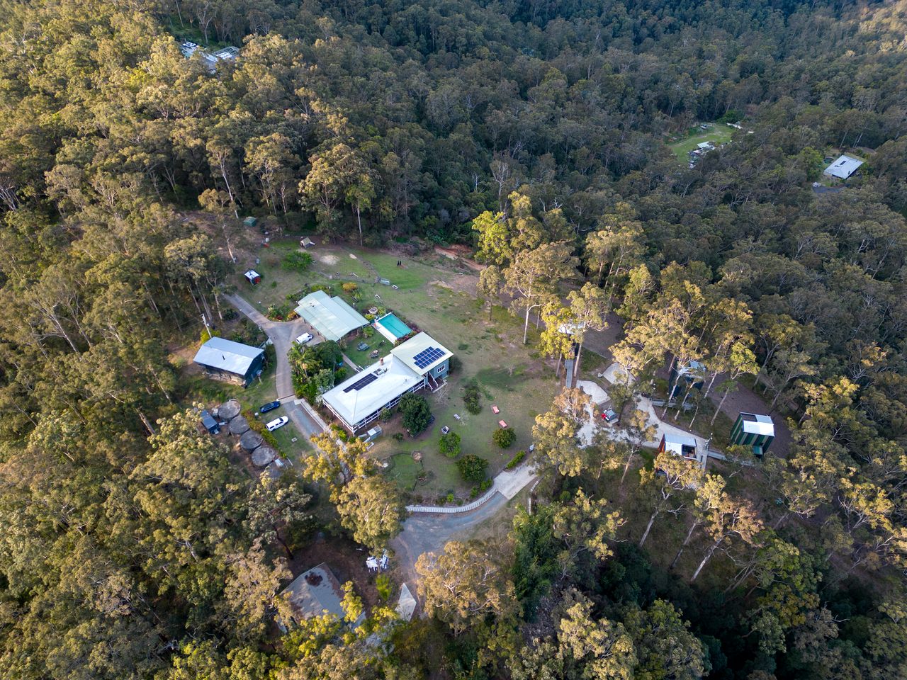 Off-Grid Equipped Container with Outdoor Pool and Amazing Views in Queensland