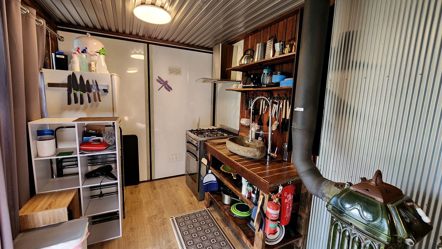 Off-Grid Equipped Container with Outdoor Pool and Amazing Views in Queensland