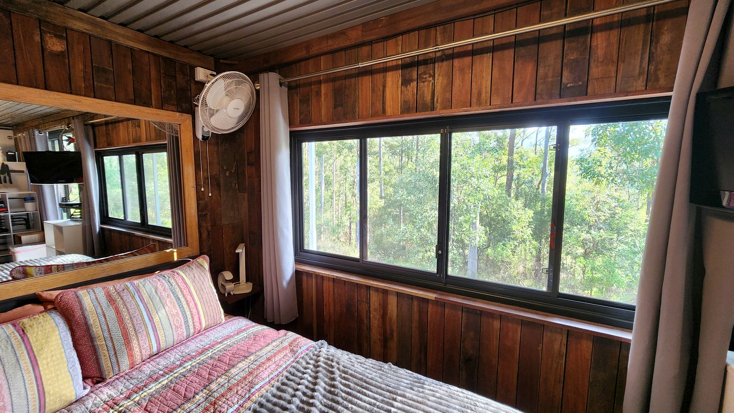 Off-Grid Equipped Container with Outdoor Pool and Amazing Views in Queensland