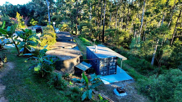 Containers (Australia, Gold Coast, Queensland)
