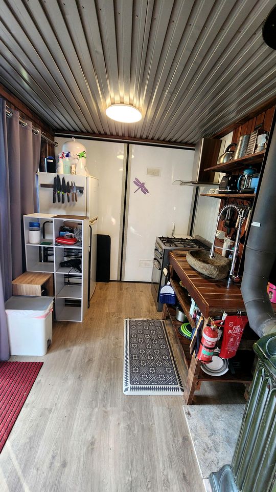 Off-Grid Equipped Container with Outdoor Pool and Amazing Views in Queensland