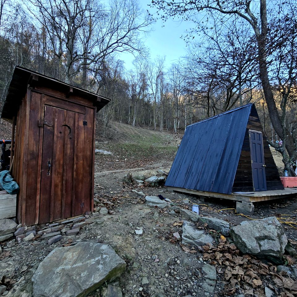 Remote Mountain A-Frame with BBQ Perfect for Nature Lovers in West Virginia