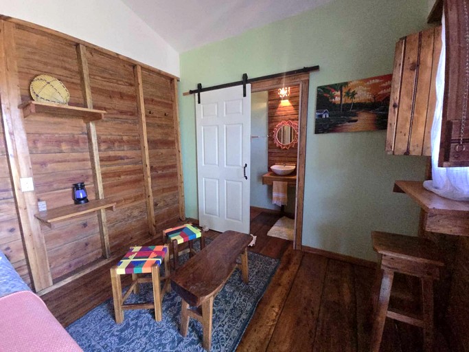 Cabins (Nicaragua, Little Corn Island, South Caribbean Coast Autonomous Region)
