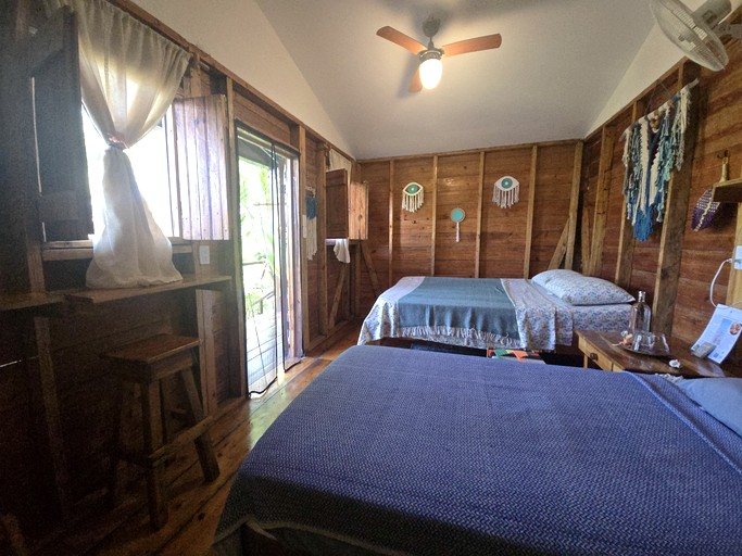 Cabins (Nicaragua, Little Corn Island, South Caribbean Coast Autonomous Region)