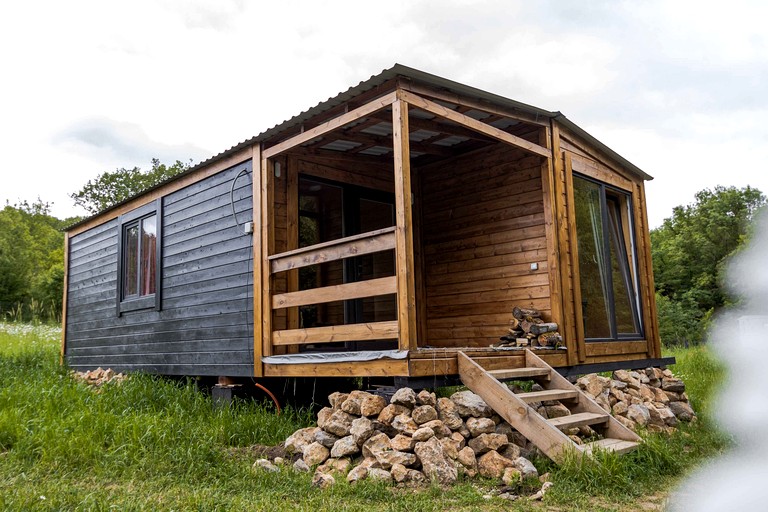 Cottages (Russia, --, --)