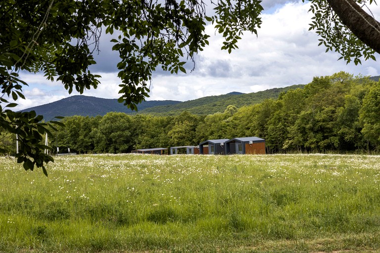 Cottages (Russia, --, --)